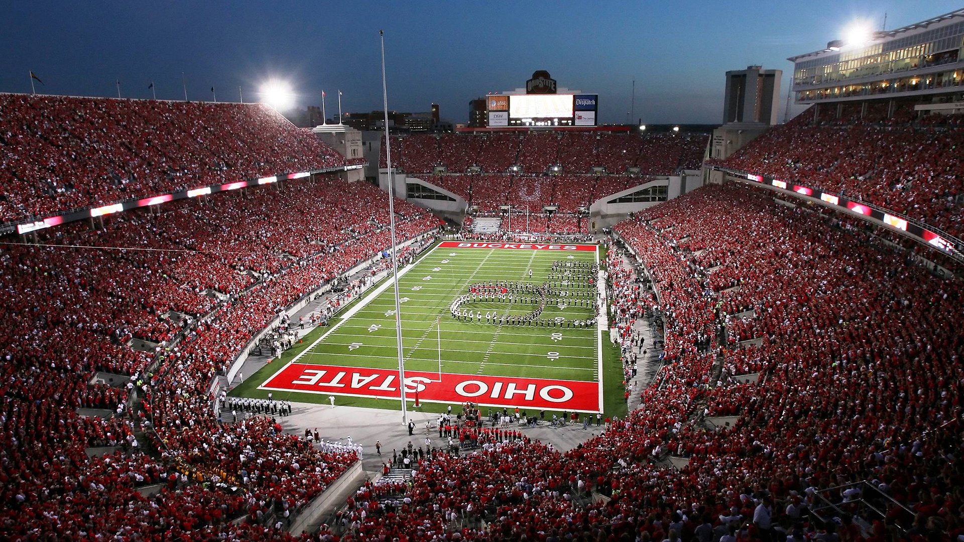 决战时刻:比赛进入白热化,胜负难辨,决战要赛