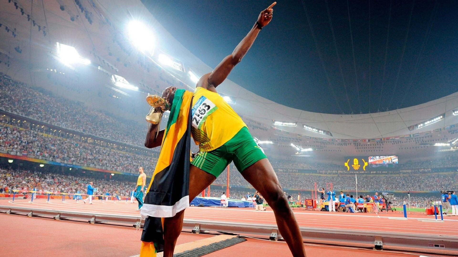 电竞战队的后勤保障：健康饮食与生活服务，电竞战队工作人员